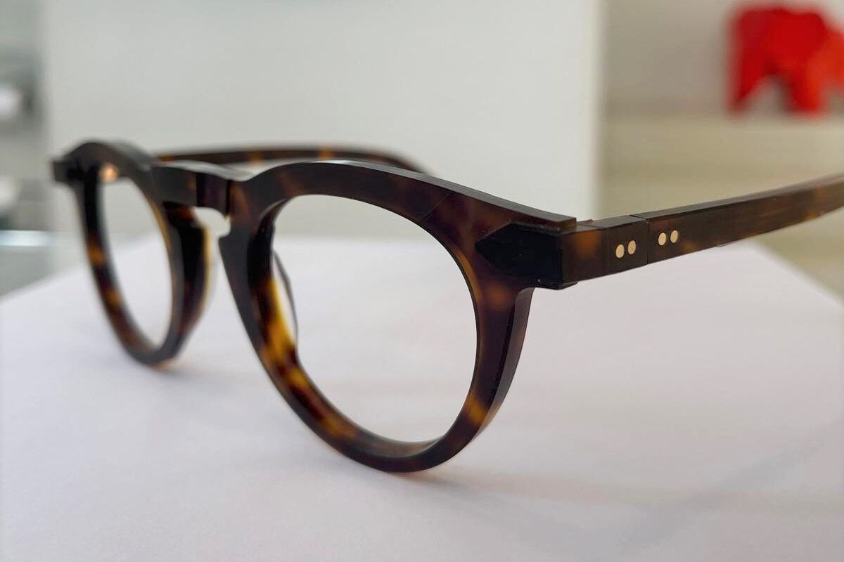 ANNE ET VALENTIN ON THE ROOF