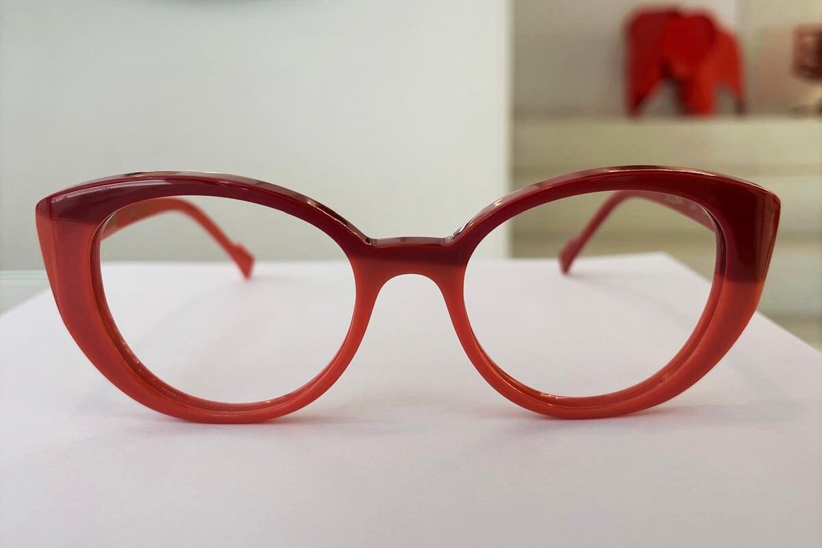 CAROLINE ABRAM MILENA