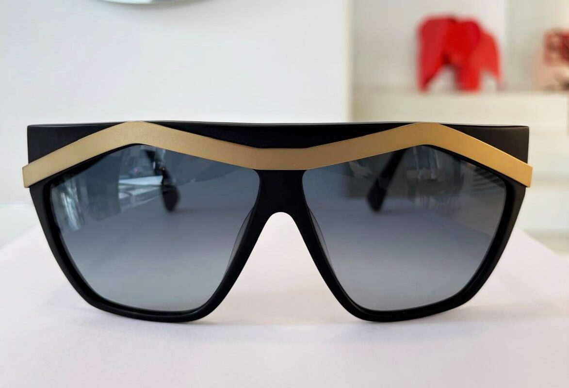 JEREMY TARIAN SKY BAR