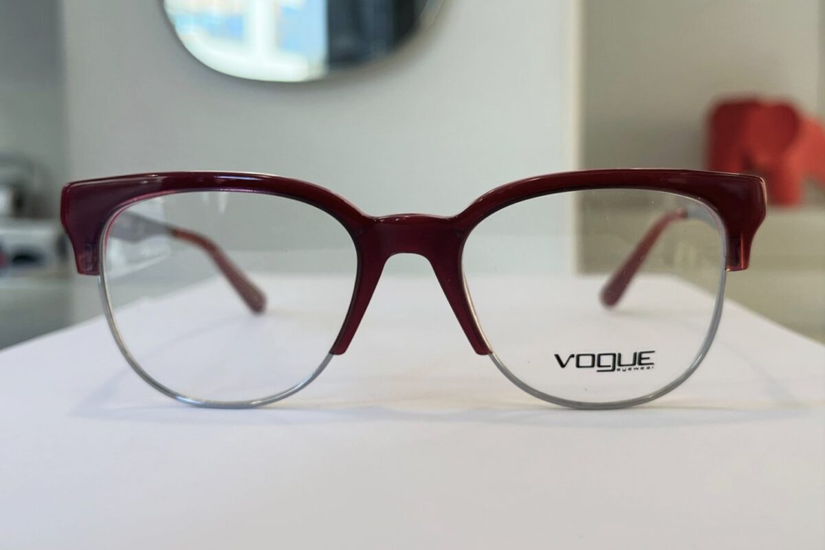VOGUE 2790